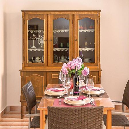 Nice Apartment In Tucepi With Wifi Екстериор снимка